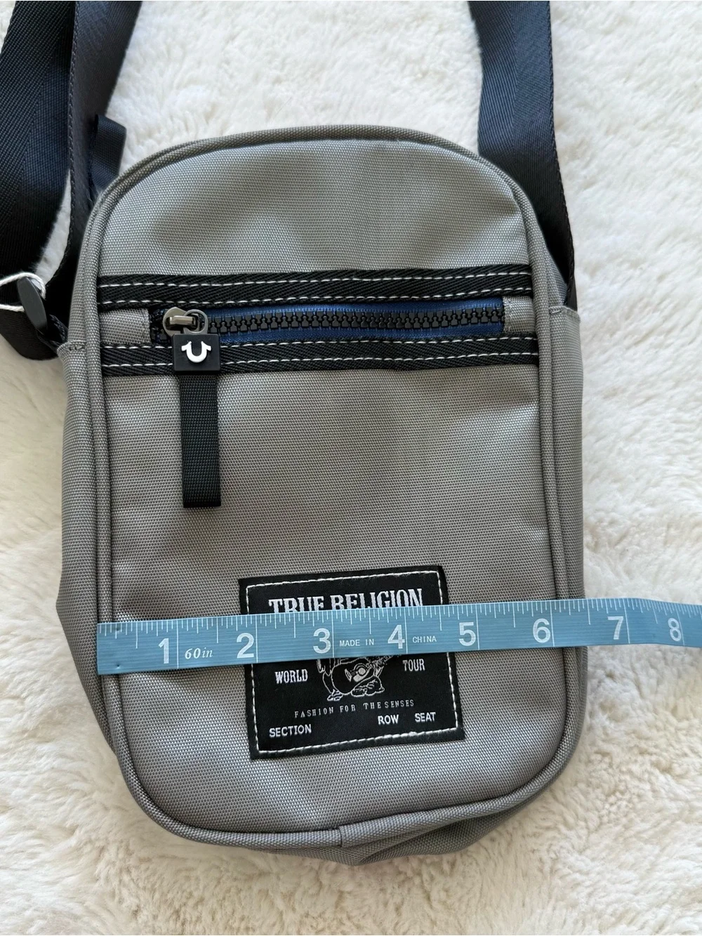 NWT!!! True Religion crossbody bag Retail 40$